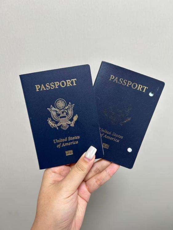 美国护照到期更新无空档期